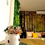 Lana Апартаменти *