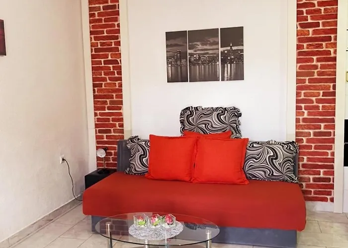 Lana * Ποντγορίτσα